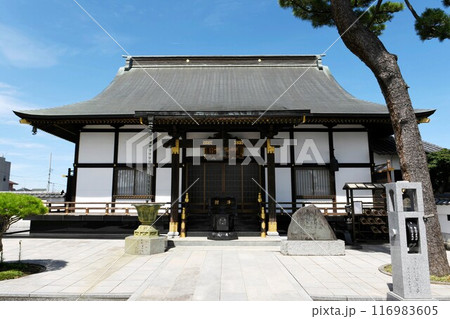 【邑楽町「神光寺」本堂】 116983605