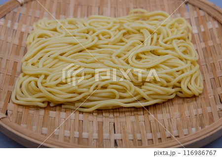 笊の上の中華麺 笊の上の中華麺 116986767