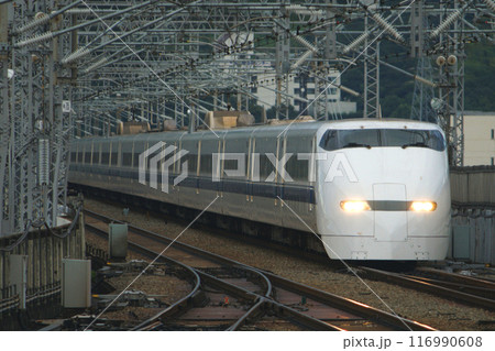 東海道・山陽新幹線300系 116990608