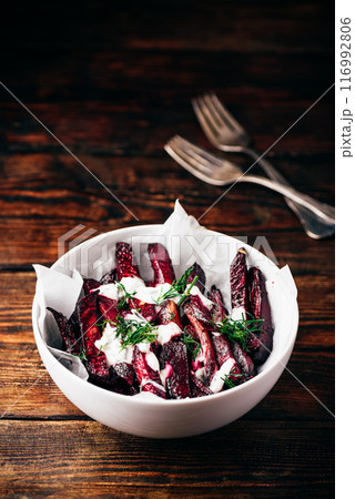Baked beet with yogurt and dill 116992806