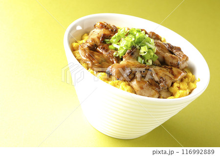 きじ焼き丼、焼き鳥丼、親子丼 116992889