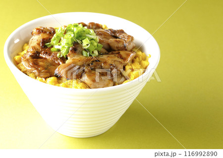 きじ焼き丼、焼き鳥丼、親子丼 116992890