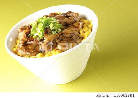 きじ焼き丼、焼き鳥丼、親子丼 116992891