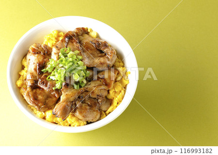 きじ焼き丼、焼き鳥丼、親子丼 116993182