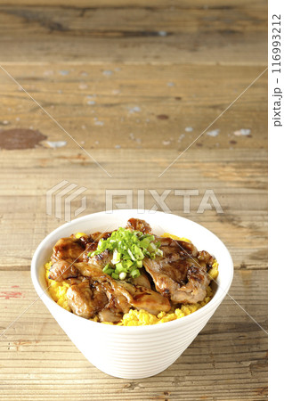 きじ焼き丼、焼き鳥丼、親子丼 116993212