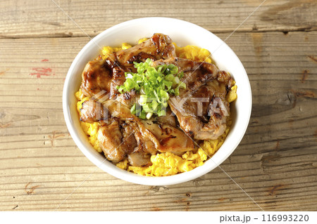 きじ焼き丼、焼き鳥丼、親子丼 116993220