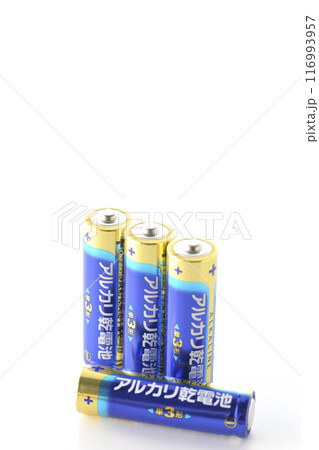 単三のアルカリ乾電池 116993957