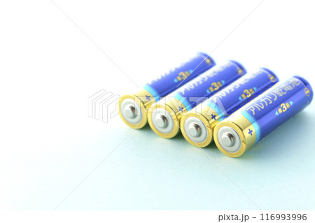 単三のアルカリ乾電池 116993996