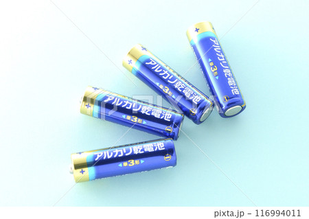 単三のアルカリ乾電池 116994011