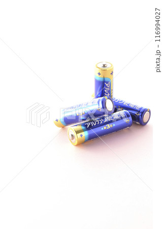 単三のアルカリ乾電池 116994027