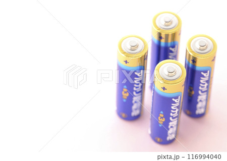 単三のアルカリ乾電池 116994040