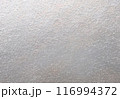 シルバーの凸凹があるテクスチャー 116994372