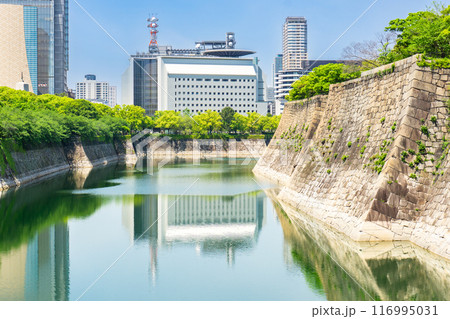 大阪市中央区大手前の大阪府警察本部本庁舎 116995031