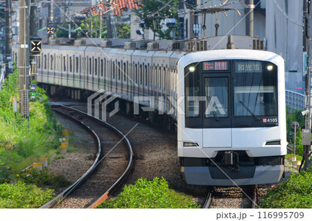 東急5050系4000番台　4105F enjoy! WEST 東海道・山陽新幹線ラッピングトレイン 116995709
