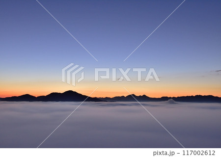 黒井城跡からの篠山盆地の丹波霧（雲海） 117002612