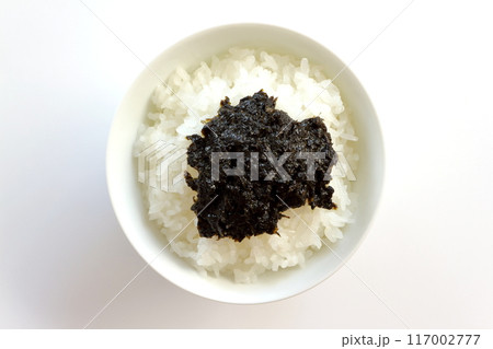 白米にのせた手づくりの海苔の佃煮 白米にのせた手づくりの海苔の佃煮 117002777