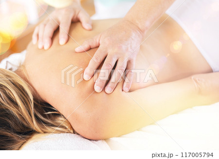 Femail having massage 117005794