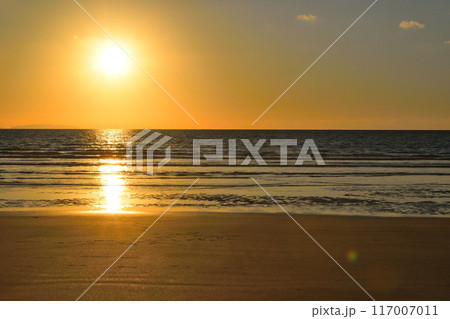 日南海岸の朝日 117007011