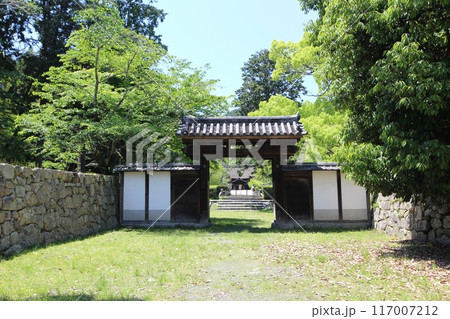 滋賀県大津市 三井寺の小門 滋賀県大津市 三井寺の小門 117007212