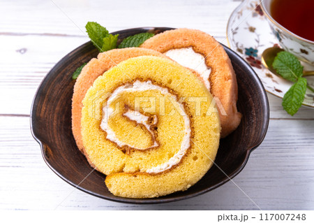 洋酒ロールケーキ 117007248