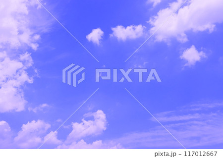 雲のある青空 (背景素材) 雲のある青空 (背景素材) 117012667