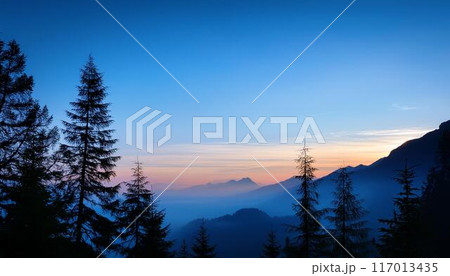 【風景素材】山に差し込む光 【風景素材】山に差し込む光 117013435