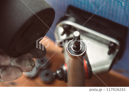 Surfskate maintenance concept 117016281