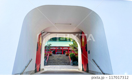 山口県下関市の赤間神宮 117017312