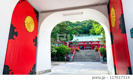 山口県下関市の赤間神宮 117017314