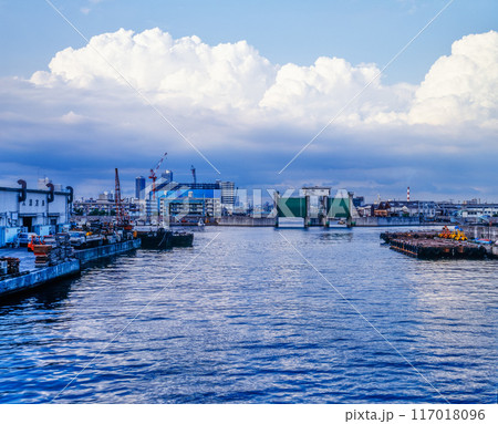 ベルビア67判をデジタルに 三十間堀川水門と天保山運河 1993年 117018096