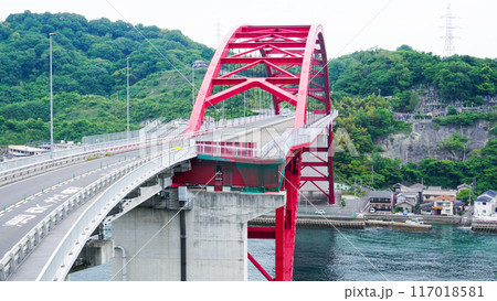 広島県呉市の音戸大橋 広島県呉市の音戸大橋 117018581