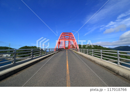 山口県下松市　笠戸大橋　笠戸島に架かる赤い橋 117018766