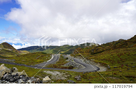 Beautiful Zig Zag Road of Mountain in East Sikkim 117019794