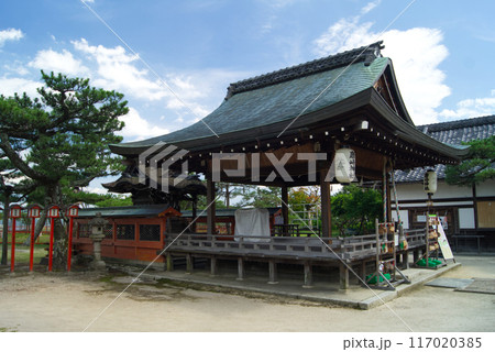 滋賀の近江八景の歴史的景勝地 唐崎神社 滋賀の近江八景の歴史的景勝地 唐崎神社 117020385