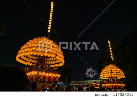 熱田まつり、夜空を彩る献灯まきわらと花火〈愛知県名古屋市〉 117027019