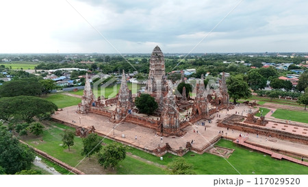 Pagoda at Wat Chaiwatthanaram temple is one of the famous temple in Ayutthaya, Thailand. Temple in Ayutthaya Historical Park, Ayutthaya, Thailand. UNESCO world heritage 117029520