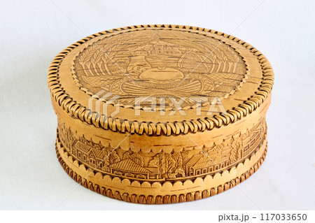 closed antique handmade birch bark box 117033650