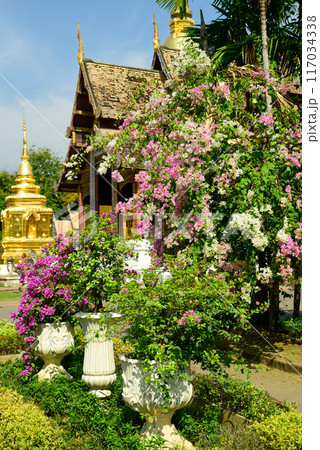 タイチェンマイにあるワット・プラシン寺院の美しい風景 タイチェンマイにあるワット・プラシン寺院の美しい風景 117034338