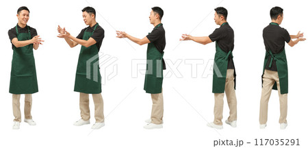 カフェスタッフのエプロン男性の全身人物切り抜き素材 117035291