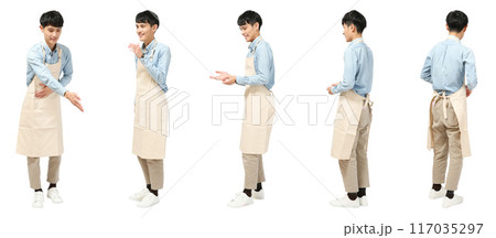 カフェ店員のエプロン男性の全身人物切り抜き素材 117035297