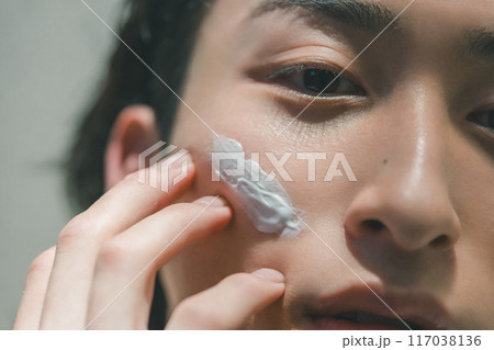 男性用フェイスクリーム 117038136