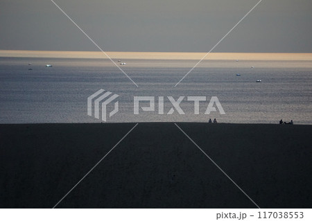 漁火の灯る海 漁火の灯る海 117038553