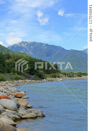 信濃大町山岳展望　夏の北アルプス後立山連峰 117038841