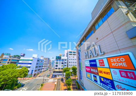 日本の横浜都市景観 7月。横浜市戸塚区の東戸塚駅前のオーロラモールなどを望む=22日 日本の横浜都市景観 7月。横浜市戸塚区の東戸塚駅前のオーロラモールなどを望む=22日 117038900