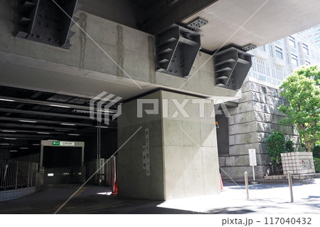 都営地下鉄 都庁前駅　都庁大型バス駐車場 117040432