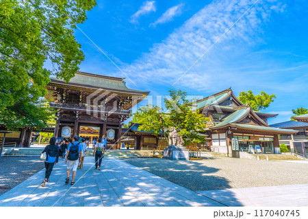 日本の寒川都市景観 相模國一之宮 寒川神社。八方除御祈念受付など望む=令和6年7月21日 日本の寒川都市景観 相模國一之宮 寒川神社。八方除御祈念受付など望む=令和6年7月21日 117040745