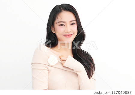 Beautiful young asian woman with clean fresh skin on white background, Face care, Facial treatment, Cosmetology, beauty and spa, Asian women portrait. 117040887