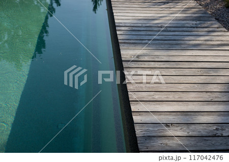 private swimming pool 117042476