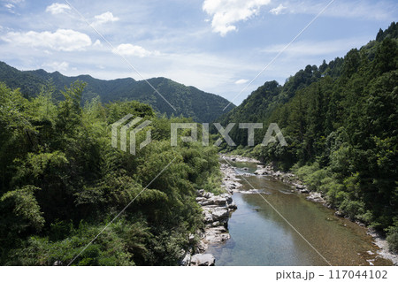 日本の田舎 清流のある風景 日本の田舎 清流のある風景 117044102