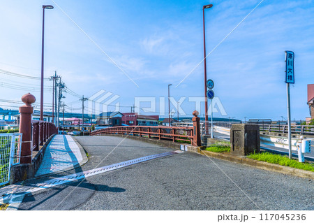 日本の寒川都市景観 寒川神社から宮山駅までの帰路道順写真Pの7-d。奥に相模線=令和6年7月21日 日本の寒川都市景観 寒川神社から宮山駅までの帰路道順写真Pの7-d。奥に相模線=令和6年7月21日 117045236